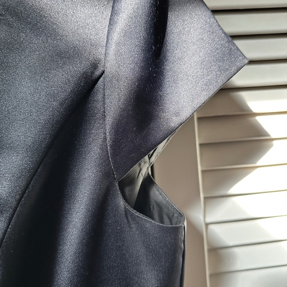 Kensie Dress Short Black Shiny Satin and Sheer Panel Fully Lined Size 12 - Picture 6 of 12
